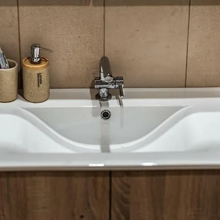 Modern Flat Apartman Amudára Laszithiu